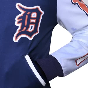New Era Detroit Tigers Jacket - Image 4